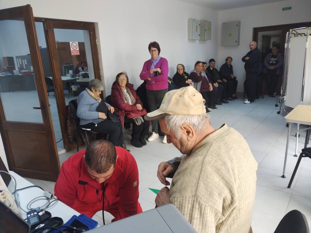 În data de 16 octombrie 2025, Caravana SALVITAL a fost prezentă în comuna Romos (3)